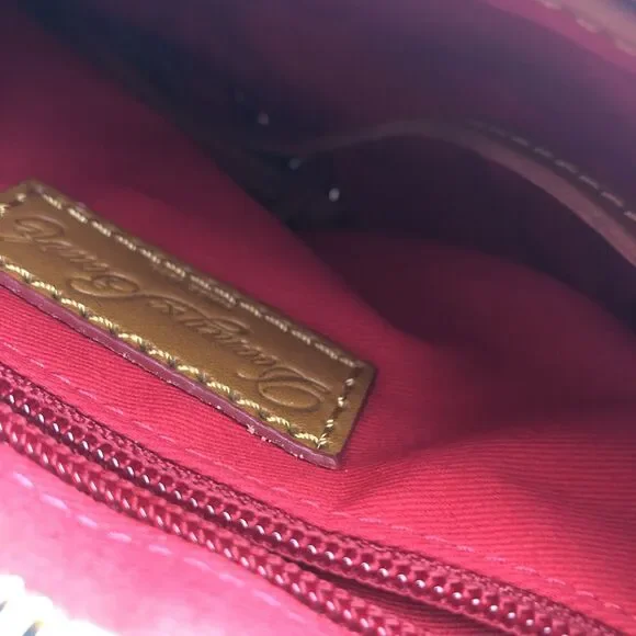 DOONEY & BOURKE 1975 Signature Purse DB Handbag black and gold with red lining - Picture 13 of 13